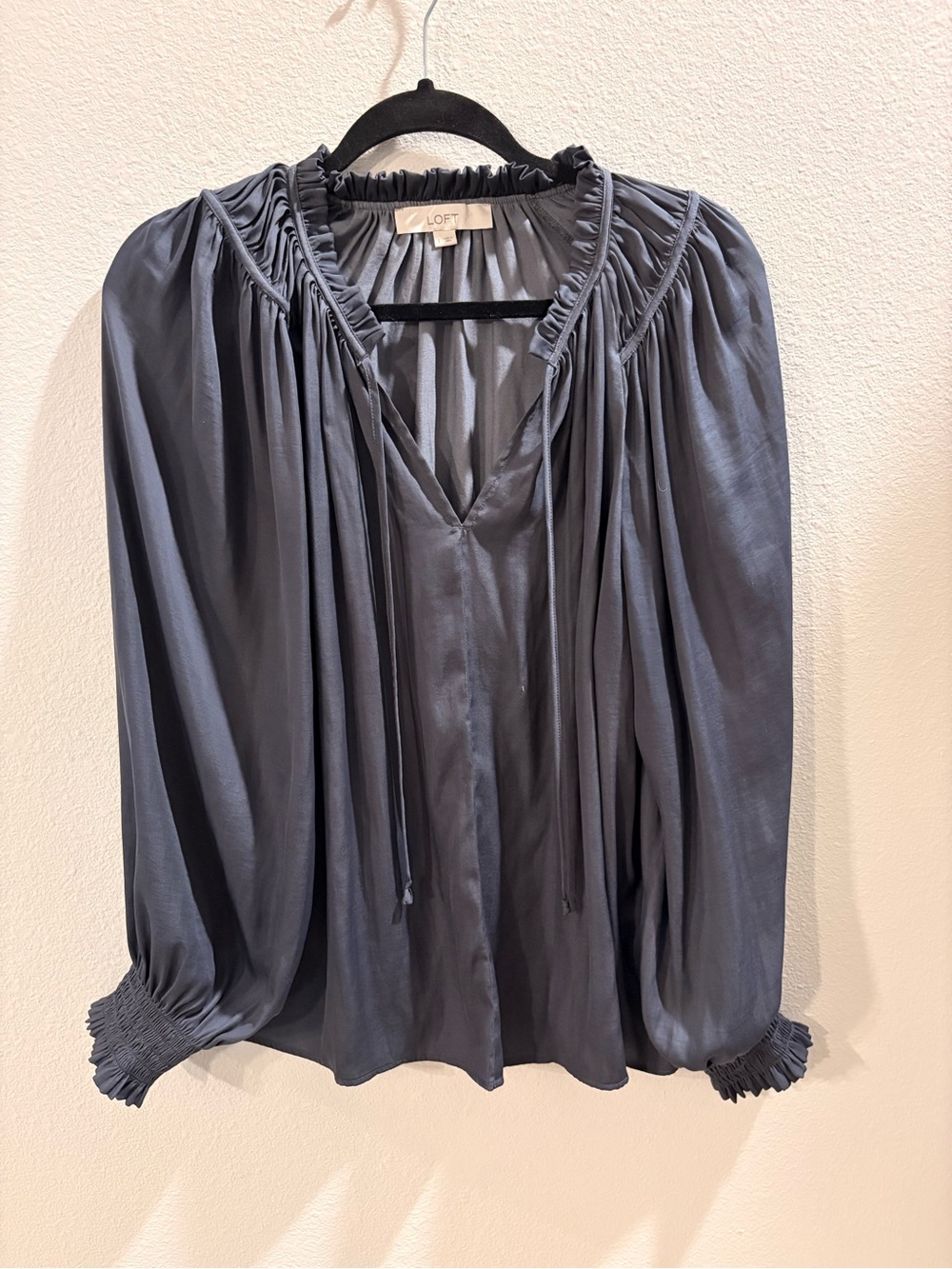 LOFT Charcoal Gray Ruffled Peasant Blouse